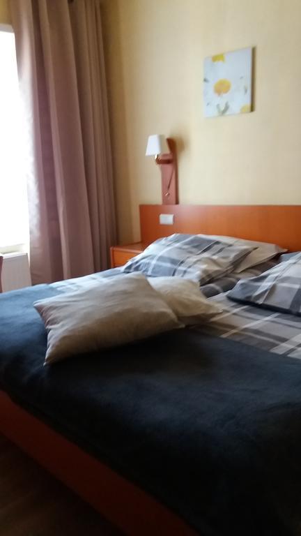 Hotel 'T Hert Genk Eksteriør billede